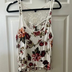 Floral tank top with lace